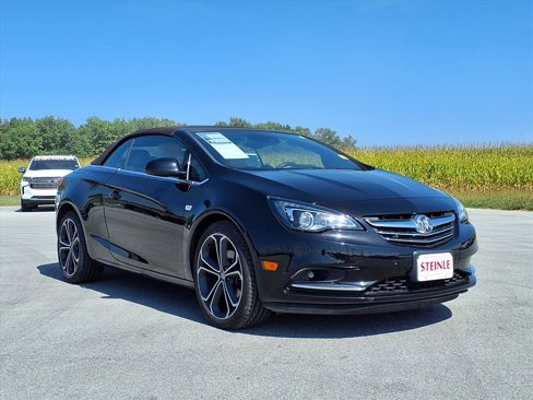 Used 2018 Buick Cascada Premium image 2