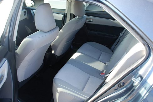 Used 2015 Toyota Corolla LE image 16