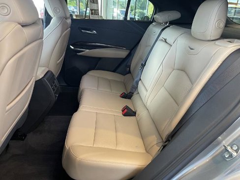 Used 2025 Cadillac XT4 Premium Luxury image 15