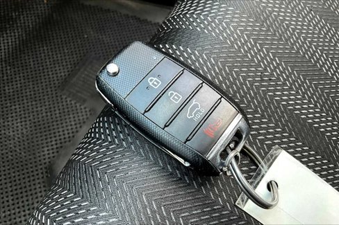Used 2017 Kia Sportage LX image 12