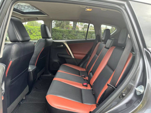 Used 2015 Toyota RAV4 Limited image 11