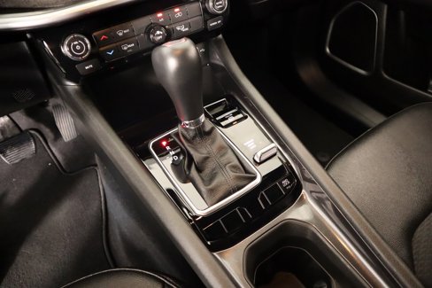 Used 2025 Jeep Compass Latitude image 7