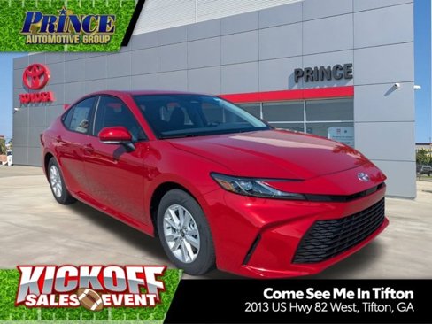 New 2025 Toyota Camry LE image 1