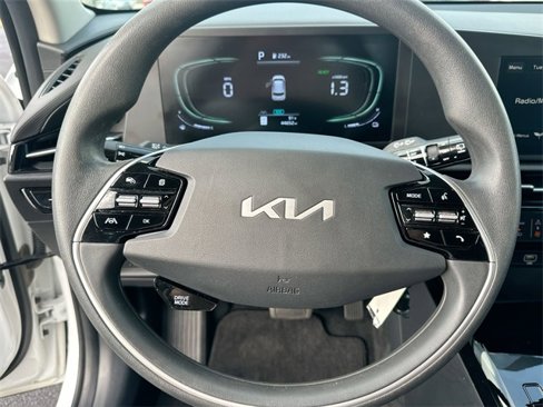 Certified 2023 Kia Niro LX image 25