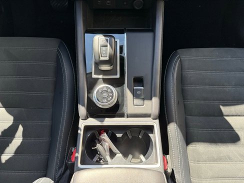 Used 2024 Mitsubishi Outlander SE image 16