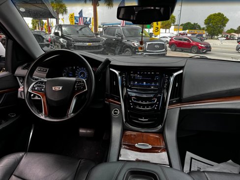 Used 2016 Cadillac Escalade Premium image 19