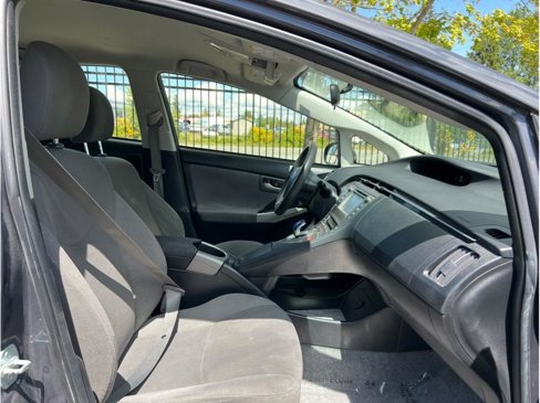 Used 2014 Toyota Prius Two image 19