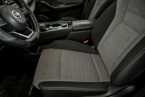 Used 2021 Nissan Rogue S image 11