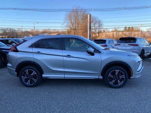 New 2024 Mitsubishi Eclipse Cross SEL image 2