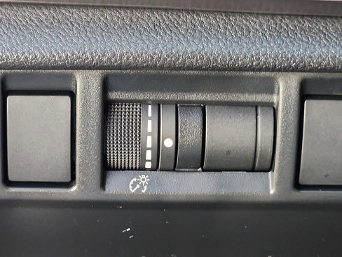 Certified 2025 Subaru Impreza 2.0i image 24