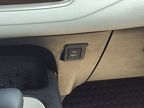 Used 2024 Toyota Corolla LE image 18