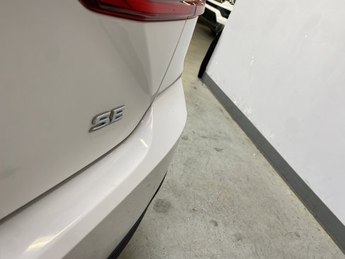 Used 2025 Toyota Camry SE image 19