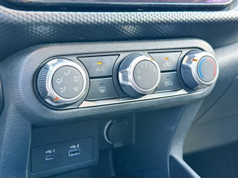 Certified 2024 Nissan Kicks SV image 14