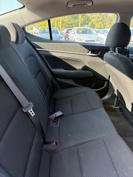 Used 2020 Hyundai Elantra SEL w/ Cargo Package (C1) image 12