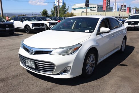 Used 2013 Toyota Avalon XLE image 8