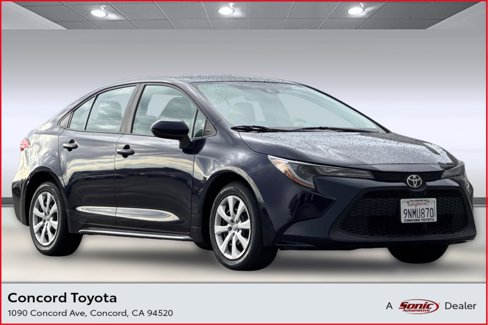 Certified 2022 Toyota Corolla LE image 1