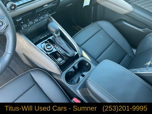 Used 2024 GMC Canyon Denali image 20