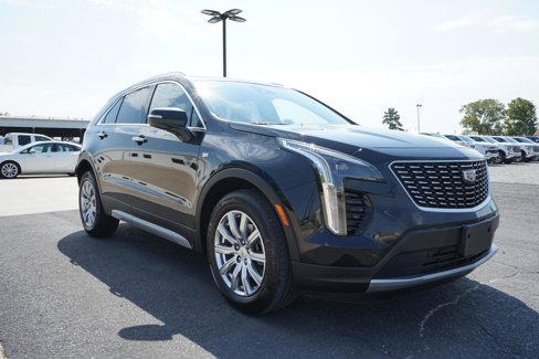 Used 2022 Cadillac XT4 Premium Luxury w/ Safety Alert Package image 7