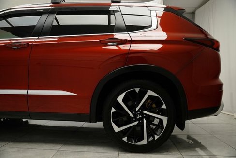 Used 2022 Mitsubishi Outlander SE image 10