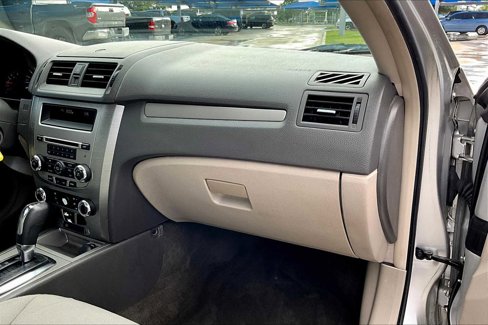 Used 2012 Ford Fusion S image 18