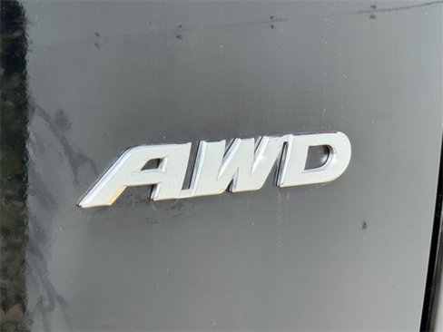 Used 2019 Honda CR-V Touring image 2