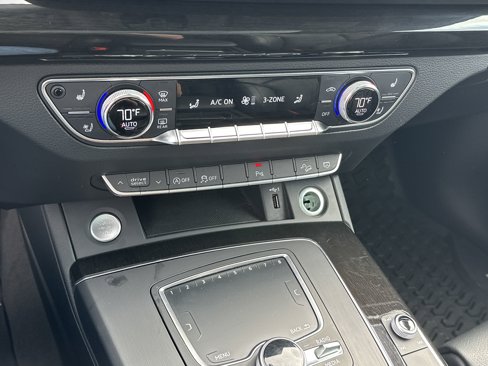 Used 2018 Audi Q5 2.0T Premium Plus w/ Premium Plus Package image 14