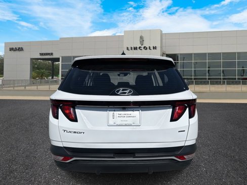 Used 2023 Hyundai Tucson SE image 4
