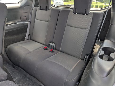 Used 2020 Nissan Pathfinder SV image 5