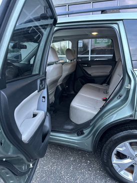 Used 2014 Subaru Forester 2.5i Limited image 12