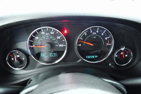 Used 2015 Jeep Wrangler Unlimited Sahara image 21