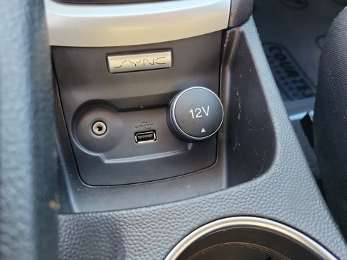 Used 2017 Ford Fiesta SE image 32