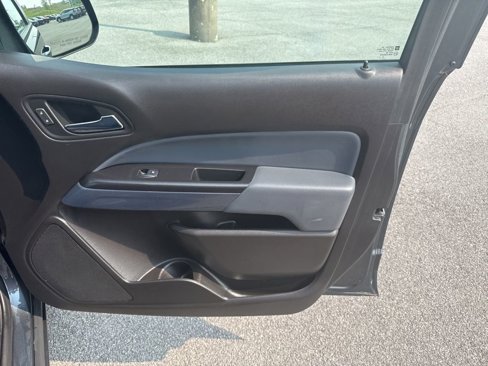 Used 2016 Chevrolet Colorado Z71 image 11