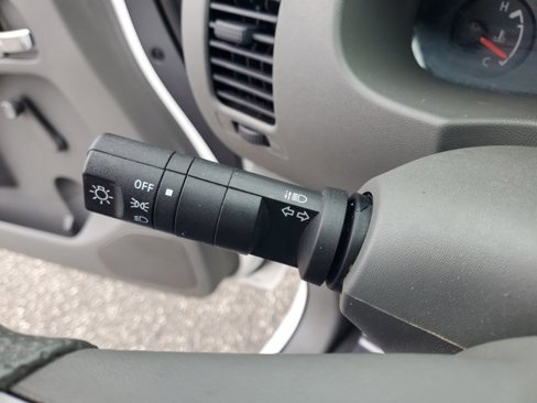 Used 2019 Nissan Frontier S image 21