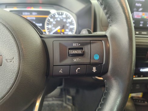 Used 2022 Nissan Rogue SV w/ SV Premium Package image 23