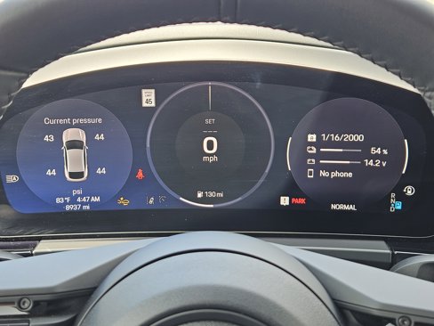 Certified 2024 Porsche Macan 4 Electric image 23