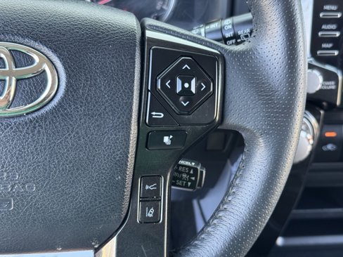 Used 2022 Toyota 4Runner TRD Off-Road image 24