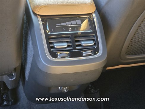Used 2019 Volvo XC60 T6 Inscription image 14