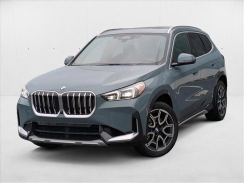 Used 2025 BMW X1 xDrive28i image 1