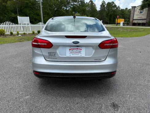 Used 2015 Ford Focus SE image 34