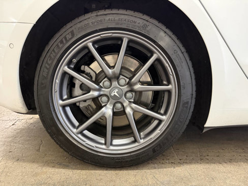 Used 2019 Tesla Model 3 image 29