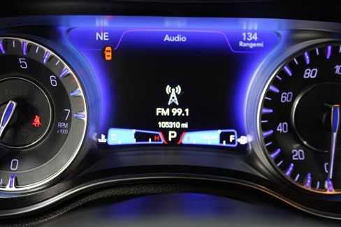 Used 2019 Chrysler 300 Limited image 12