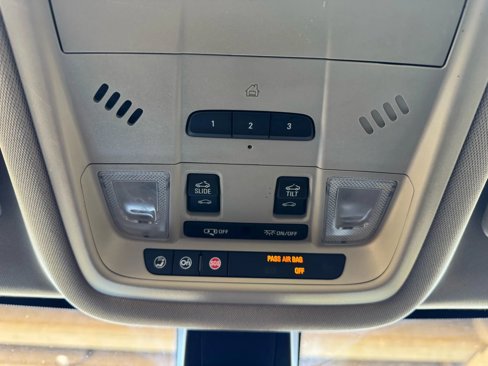 Used 2017 GMC Acadia Denali w/ Technology Package image 18