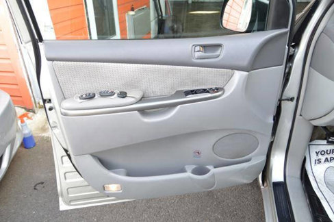 Used 2008 Toyota Sienna LE image 31