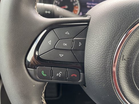 Used 2021 Jeep Renegade Latitude image 16