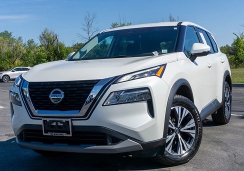 Used 2021 Nissan Rogue SV image 1