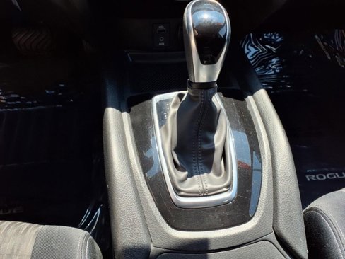 Used 2017 Nissan Rogue S w/ S Appearance Package image 13