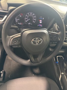 Used 2021 Toyota Corolla L image 32