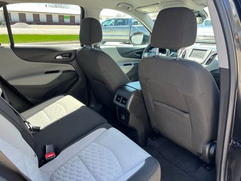 Used 2021 Chevrolet Equinox LT w/ LPO, Floor Liner Package image 18