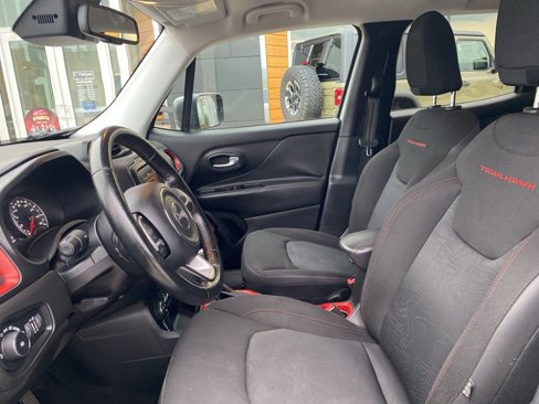 Certified 2016 Jeep Renegade Trailhawk image 19