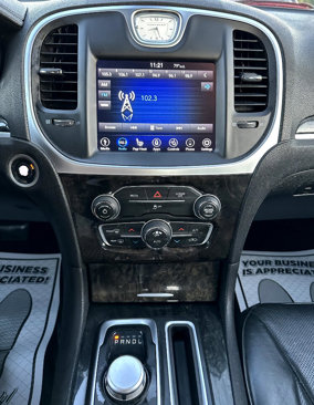 Used 2019 Chrysler 300 Limited image 16